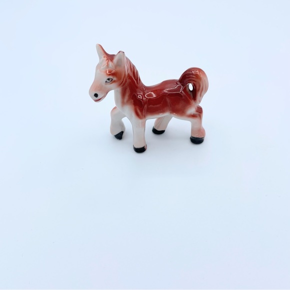 Sweet 🐴 Little Smiling Vintage Pony Horse Figurine Made in Japan Porcelain - Picture 3 of 16